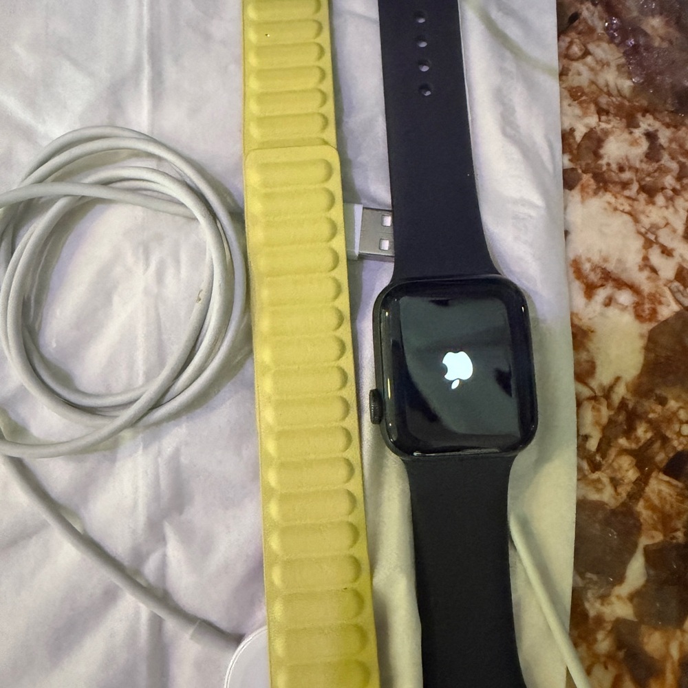 Apple Watch Series 6 GPS like new
